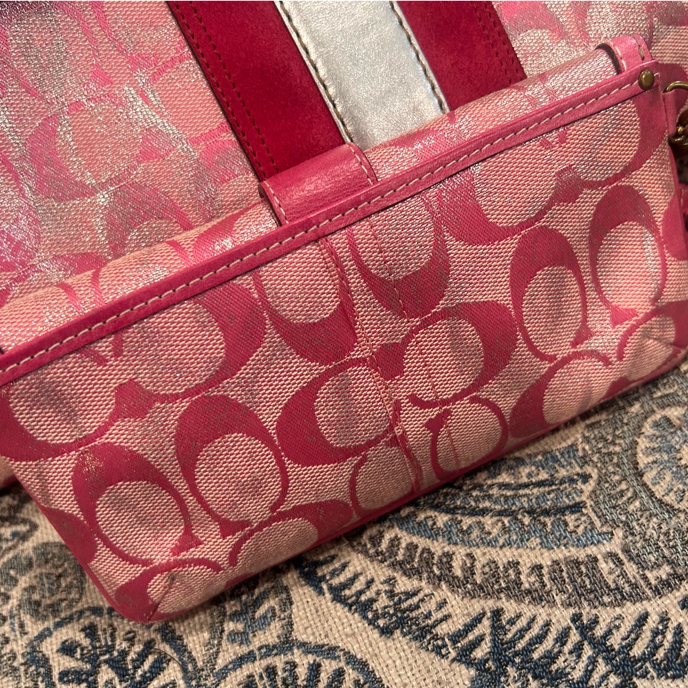 Coach Vintage Y2K Rare Pink Tie Dye 2005 Slim Tote and Wallet Like New Condition - Picture 9 of 9